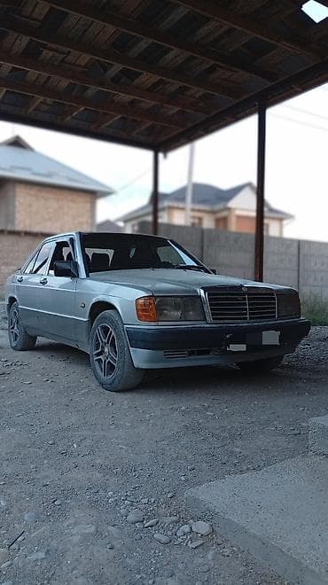 mini jack: Mercedes-Benz 190: 1990 г., 2 л, Бензин, Седан — 8