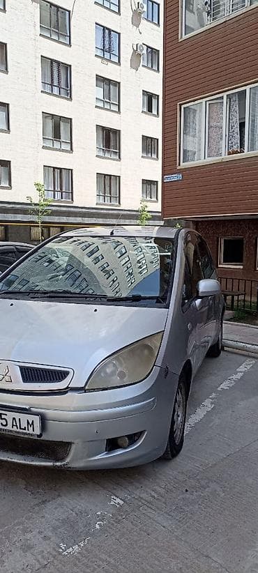 colt: Mitsubishi Colt: 2003 г., 1.3 л, Автомат, Бензин, Хэтчбэк — 6