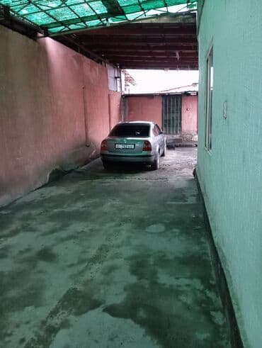 Volkswagen Passat: 2002 г., 1.8 л, Механика, Бензин, Седан