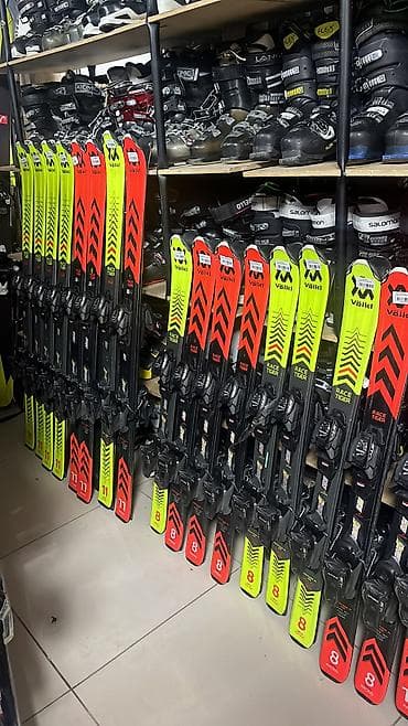 цена лыж: Б/у — 4