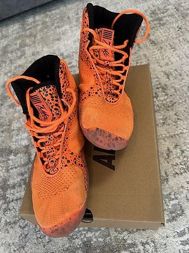 Мужские кроссовки, 43, Nike, Б/у, цвет - Оранжевый