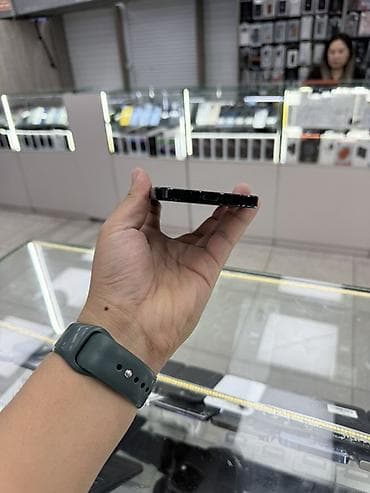 бу айфоны: IPhone 15, Б/у, 128 ГБ, Midnight, Зарядное устройство, Защитное стекло, Чехол, 81 % — 4