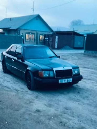 мерс 118: Mercedes-Benz W124: 1988 г., Седан — 6