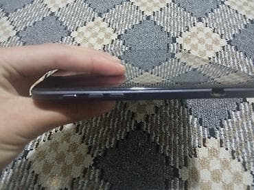 Планшет, iOTA, память 256 ГБ, 2G, Б/у, Классический цвет - Серебристый