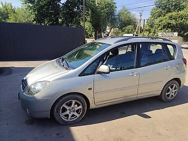 mersedes e211: Toyota Corolla Verso: 2002 г., Автомат, Бензин, Минивэн — 5