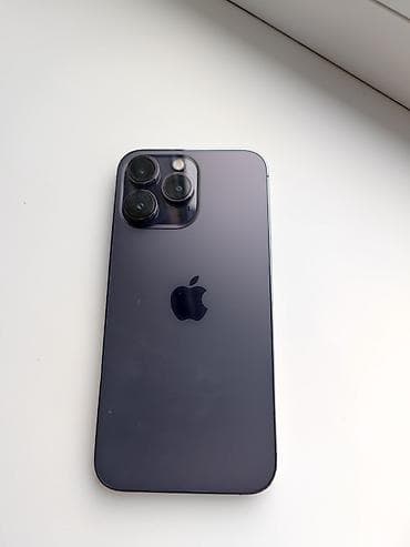 iphone red 7: IPhone 14 Pro, Б/у, 256 ГБ, Deep Purple, Чехол, 100 % — 1