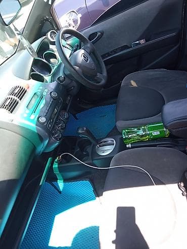 фита: Honda Fit: 2002 г., 1.3 л, Вариатор, Бензин, Хэтчбэк — 3