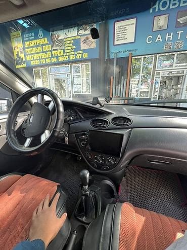 infinity fx: Ford Focus: 2005 г., 1.8 л, Ручные, Бензин, Седан — 6