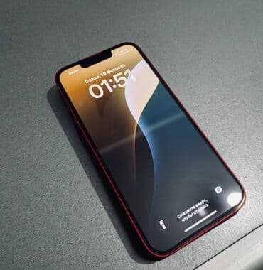 iphone dr: IPhone 13, Б/у, 128 ГБ, Красный, Чехол, Зарядное устройство, Кабель, 76 % — 1