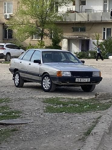 велтмейстер авто: Audi 100: 1988 г., 1.8 л, Механика, Бензин, Седан — 3