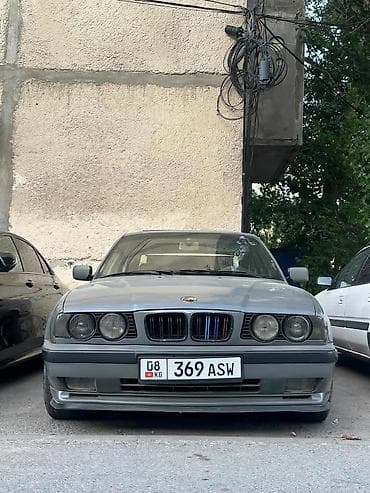 BMW 5 series: 1992 г., 2 л, Механика, Бензин, Седан