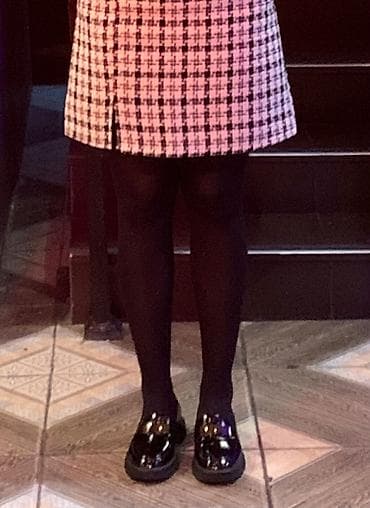 один раз: Кожаные лоферы 37 размер. Одевались один раз. Цена 2500с — 2