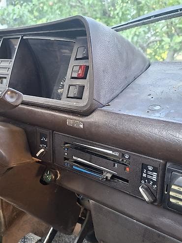 byd e3: Volkswagen Caravelle: 1988 г., Фургон — 9
