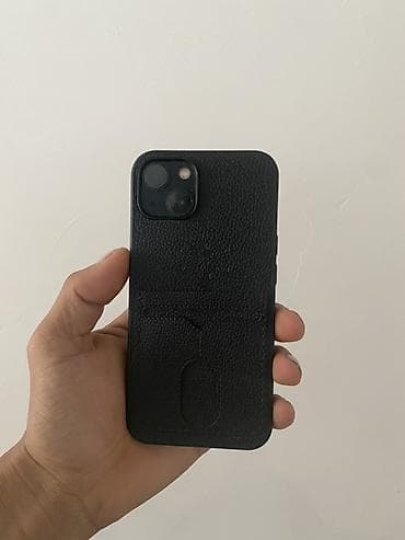 IPhone 13, Б/у, 128 ГБ, Midnight, Чехол, 84 %
