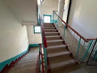 Квартиры: 1 комната, 35 м², 105 серия, 5 этаж, Требуется ремонт — 9