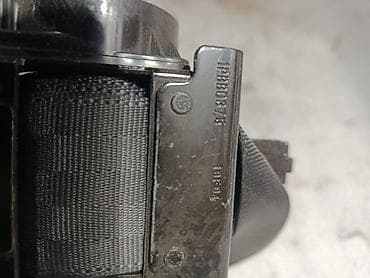 kia: Задний правый ремень безопасности в сборе. - Тип: инерционный ремень — 3