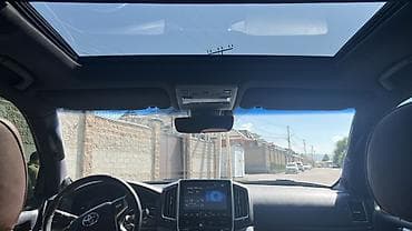 range over: Toyota Land Cruiser: 2017 г., 5.7 л, Автомат, Бензин, Внедорожник — 5