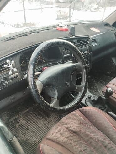 mazda 6 2004: Volkswagen Golf: 1992 г., 1.8 л, Механика, Бензин — 6