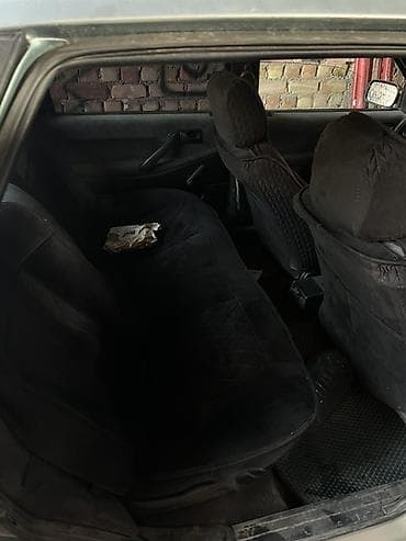 Volkswagen Passat: 1994 г., 2 л, Кол менен иштөөчү, Бензин, Седан — 5