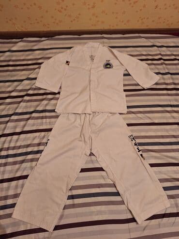 Продаю Б/У Добок кимоно для тхэквондо, на возраст 12-14 лет, в очень