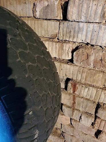 и 16: 2 шт Резина MAXXIS 275/70/R16 б/у - цена 4000 с — 5