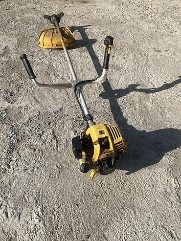 для дерева: Бензокоса (мотокоса) с двухтактным бензиновым двигателем. Особенности — 1