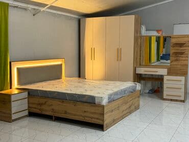 самые дешевые спальные гарнитуры с матрасом в комплекте: Спальный гарнитур, Новый, Двуспальная кровать, Шкаф, Комод, Другая страна производитель, ДСП, Самовывоз, Бесплатная доставка, Платная доставка — 1