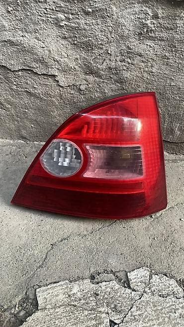 volvo ref: Задний фонарь (правая сторона) для автомобиля Honda Civic(хэтчбек — 1