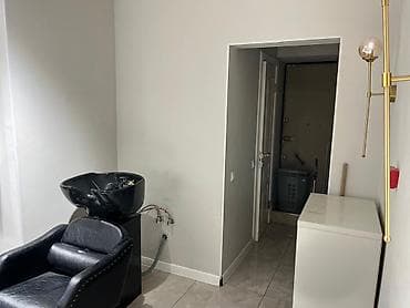 central park: Барбершоп 50 м², 3 комнаты, С ремонтом, С оборудованием, Многоэтажное жилое здание, Отдельный вход — 5
