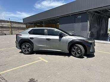 Унаа сатуу: Toyota bZ4X: 2023 г., 0.5 л, Автомат, Электромобиль, Кроссовер — 3