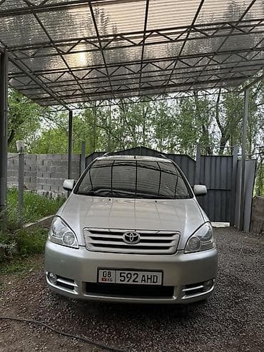 рено рапид: Toyota Avensis Verso: 2002 г., 2 л, Автомат, Газ, Минивэн — 2