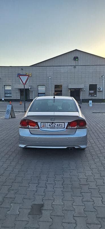 byd e7: Honda Civic: 2009 г., 1.3 л, Вариатор, Бензин, Седан — 4