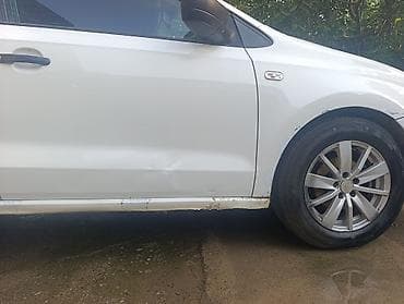 bmw e34 3 2: Volkswagen Polo: 2013 г., 1.6 л, Механика, Бензин, Седан — 4