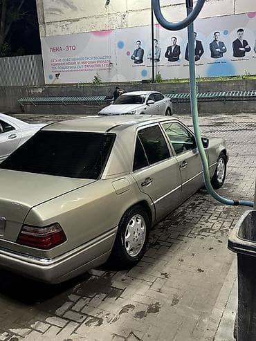 Продажа авто: Mercedes-Benz W124: 1994 г., 2.2 л, Автомат, Бензин, Седан — 3