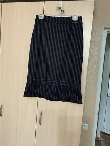 Юбка, Модель юбки: Прямая, Миди