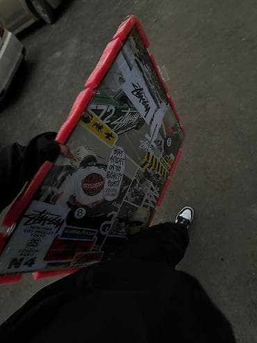 Килемдер: Постер Stüssy x автоспорт/ NASCAR — коллаж в раме 60х80 см - Формат — 2