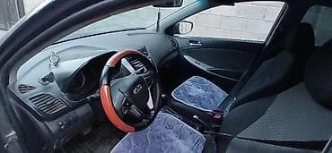 audi rs3: Hyundai Solaris: 2013 г., 1.6 л, Автомат, Седан — 7