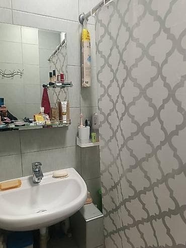 квартира 110 квартал: 3 комнаты, 63 м², 105 серия, 2 этаж, Косметический ремонт — 4