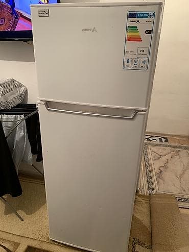 очень маленький холодильник: Холодильник рабочий, в хорошем состоянии
Реальному покупателю уступлю — 1