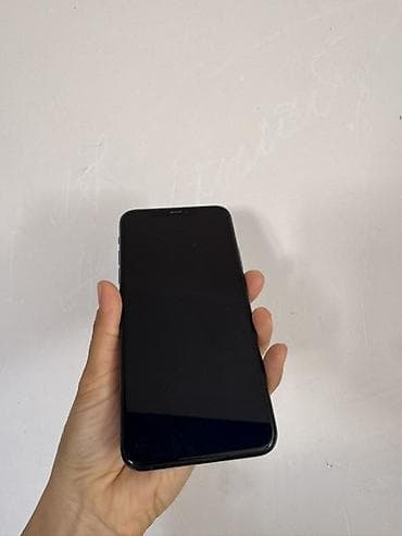 12pro max: Apple iPhone 11 Pro MAX в тёмно-зелёном цвете. Смартфон с компактным — 1