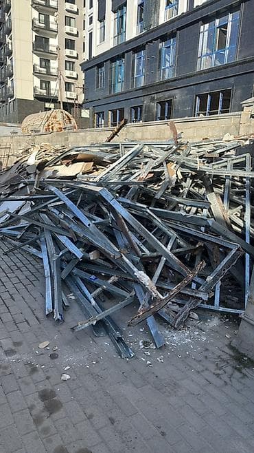 черный металалом: Металлолом: оцинкованный стальной профиль/рама Описание: - Большой — 3