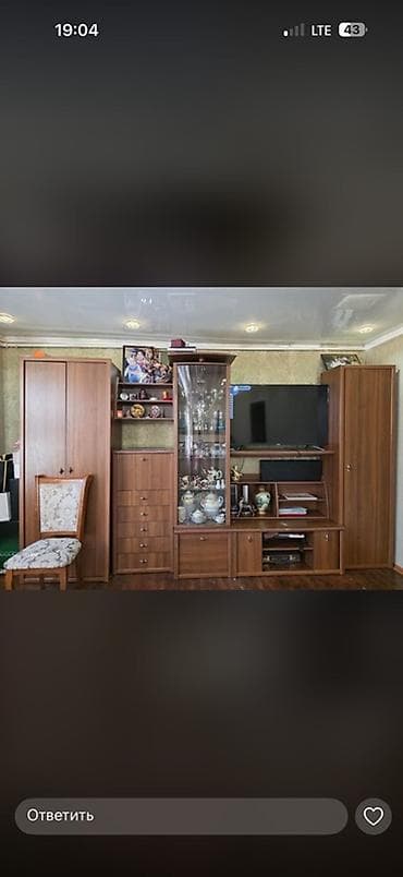 Мебельные гарнитуры: Продаётся детский гарнитур. 1) Учебно-рабочая стенка: - — 3