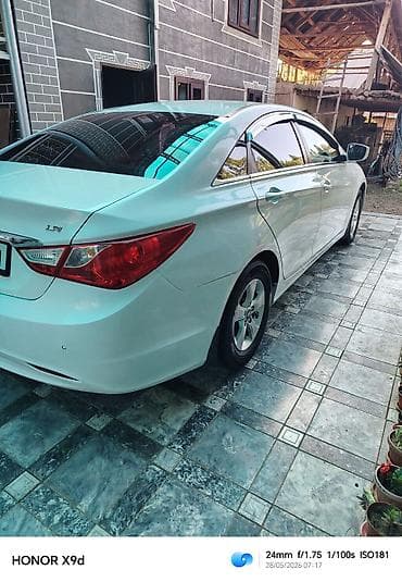 toyota kamry: Hyundai Sonata: 2016 г., 2 л, Автомат, Газ, Седан — 4