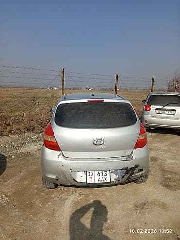 Унаа сатуу: Hyundai i20: 2009 г., 1.3 л, Кол менен иштөөчү, Бензин, Хетчбек — 5