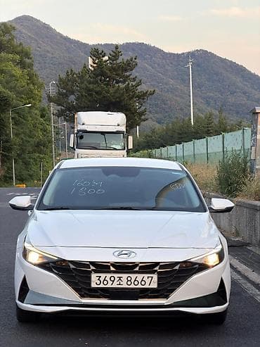 Hyundai Elantra: 2021 г., Седан — 3