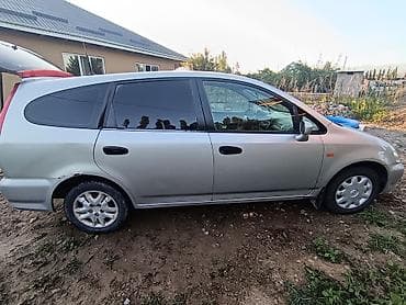 байд машина: Honda Stream: 2002 г., 1.7 л, Кол менен иштөөчү, Бензин, Универсал — 2
