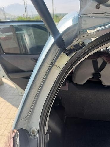 гаражный распродажа: Honda Fit: 2002 г., 1.3 л, Вариатор, Бензин — 2