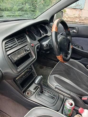 Транспорт: Honda Accord: 2001 г., Автомат, Бензин, Седан — 7