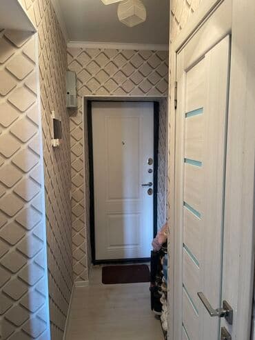 квартира в районе ошского рынка: 2 бөлмө, 42 кв. м, Хрущевка, 4 кабат, Евроремонт — 8