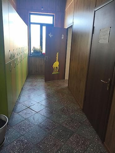 В торговом центре, 22 м², Последний этаж, Долгосрочно, С оборудованием — 3